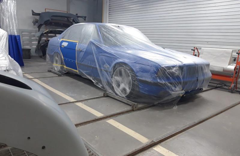 Gandeng Autoglad, BMW Indonesia Resmikan Bengkel Body Repair Standar