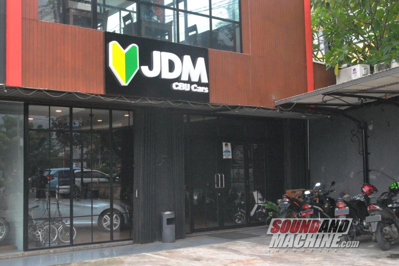 Showroom importir spesialis mobil berspesifikasi Jepang, JDM CBU Cars