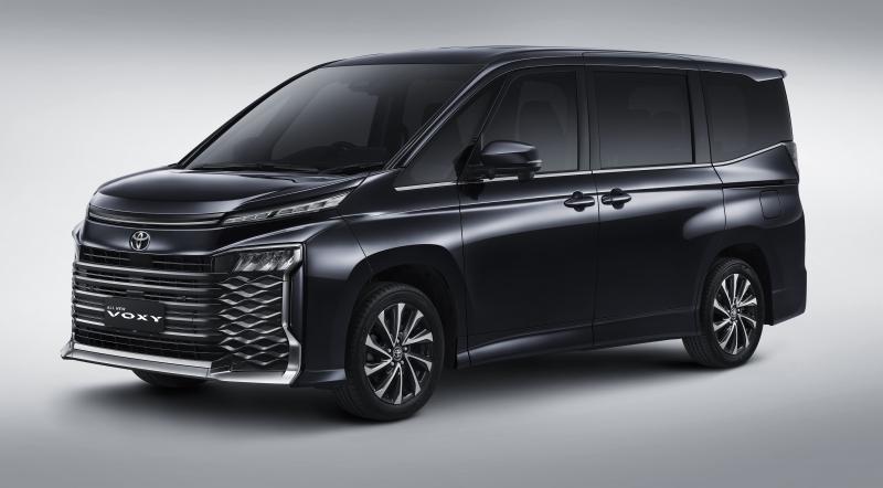 Toyota Voxy generasi baru resmi masuk Indonesia (sumber: Toyota)