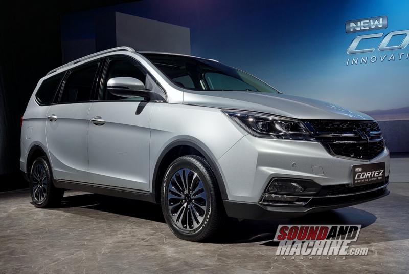 Wuling Cortez yang kini lebih mewah dan canggih dengan fitur Wuling Indonesian Command seperti SUV Almaz. foto: Joule.