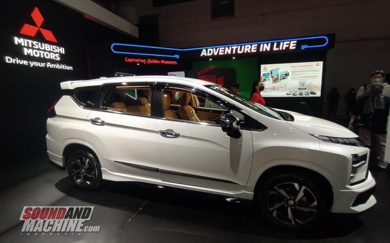  Di booth Hall A1, Mitsubishi berikan inspirasi konsep branding terbarunya, yaitu Life Adventure di IIMS Hybrid 2022 dengan beragam keseruan yang disuguhkan. (foto; Tim SNM)