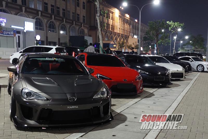 Meet-up Toyota 86 dan Subaru BRZ di Pantai Indah Kapuk, Jakarta.