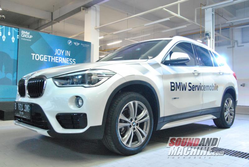 Mobil teknisi BMW Roadside Assistance yang siap membantu para pelanggan BMW apabila terjadi kendala di jalan.