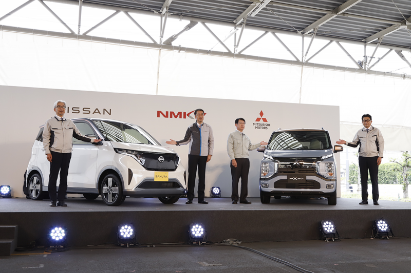 Nissan dan Mitsubishi telah resmi merilis kei-car bertenaga listrik hasil kerjasamanya, Nissan Sakura dan Mitsubishi eK X EV (sumber: Mitsubishi)