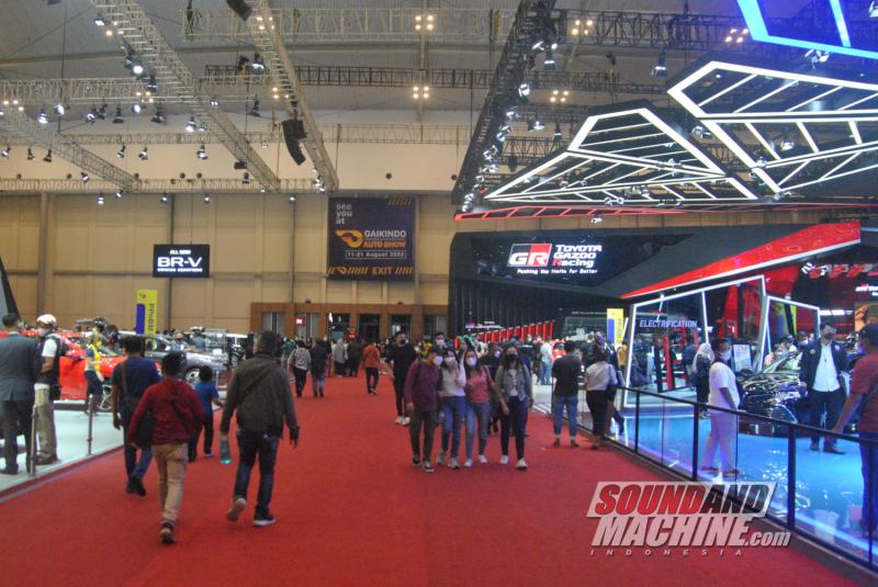 Pameran Gaikindo Indonesia International Auto Show (GIIAS). Foto: Joule