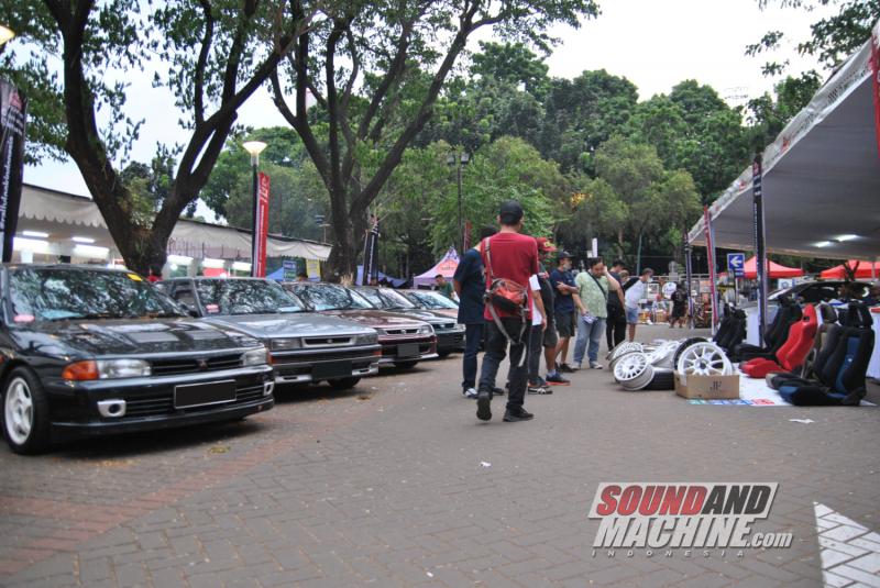 Booth Rally Look Indonesia di Otobursa Tumplek Blek 2022, ciptakan simbiosis mutualisme antara anggota dan pelaku industri aftermarket.