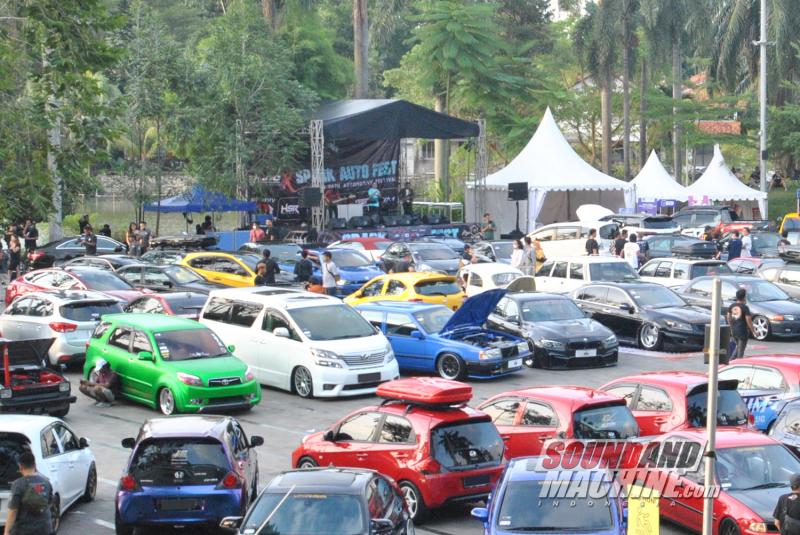Perhelatan kontes modifikasi Spark Auto Fest yang diadakan oleh Honda Brio Community Regional Jakarta untuk merayakan hari jadi ke-9.