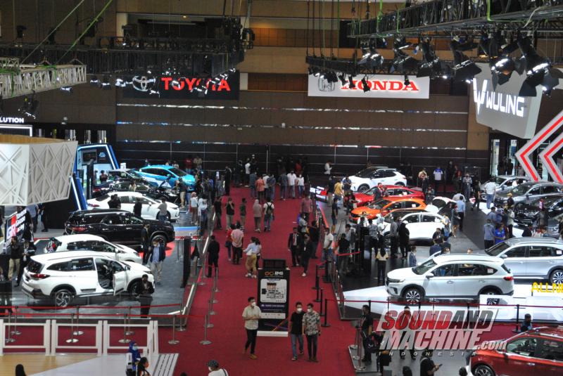 Pameran Indonesia International Motor Show 2022.