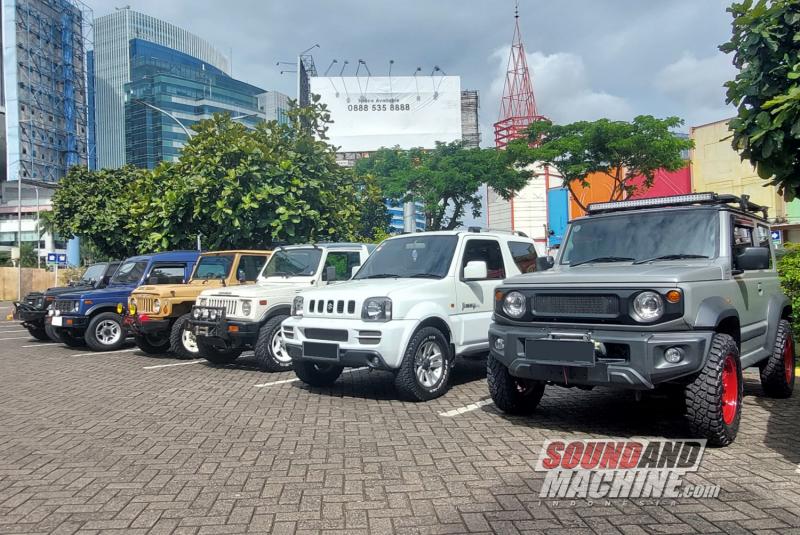 Temu kangen wadah pecinta Suzuki Jimny Jimny.Ind di Ranch Market Pondok Indah.