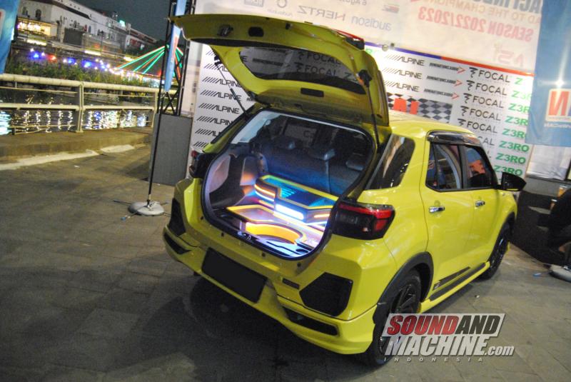 Modifikasi car audio Toyota Raize GR Sport oleh gerai Roda Mas Bintaro.