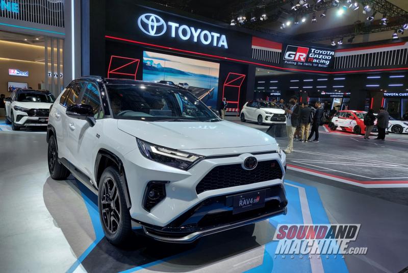 PT. Toyota-Astra Motor kembali meluncurkan 2 lini Gazoo Racing yang fun to drive, namun tetap lingkungan di Gaikindo Jakarta Auto Week (GJAW) 2023.