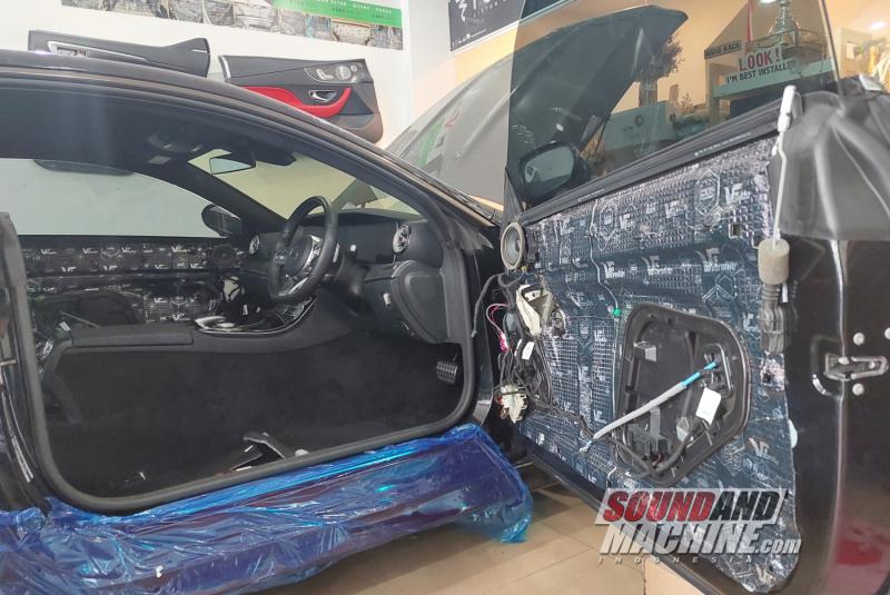 Peredam Vibrofiltr di Mercedes-Benz E300 Coupe milik pelanggan gerai BBS with Pengepul Mobil.