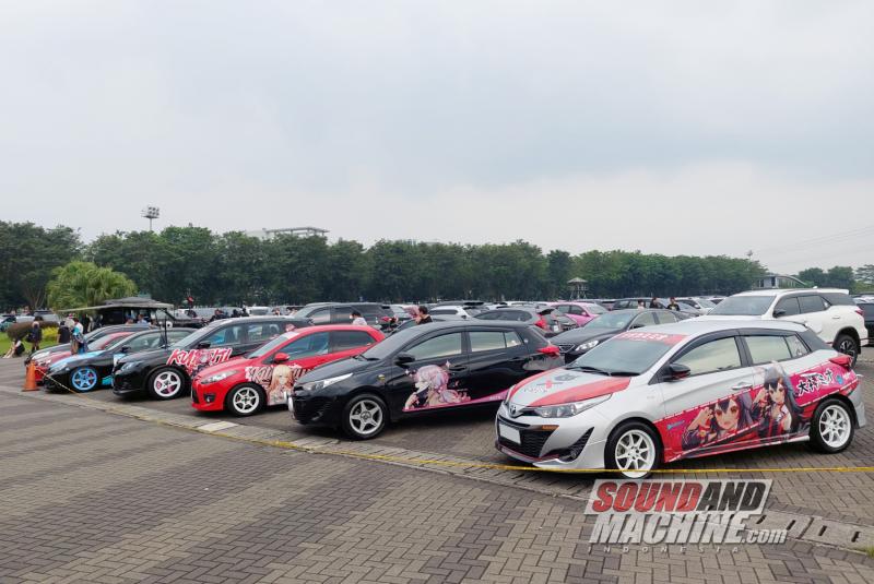 Comic Frontier kembali menghadirkan sisi otomotif dari antusiasme pengunjung yang mengendarai mobil Itasha.