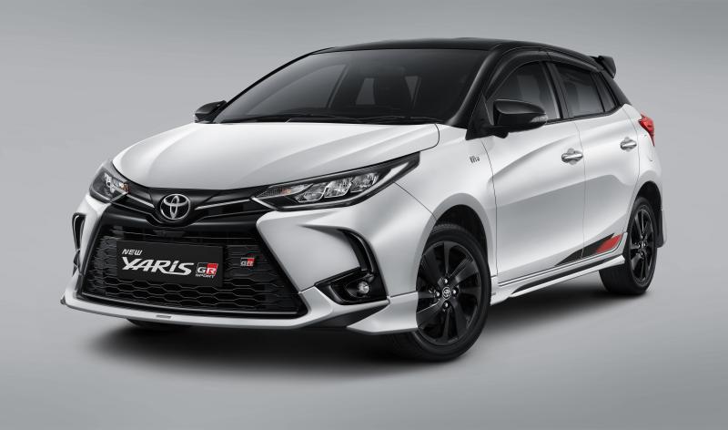 Toyota hadirkan New Yaris dengan perubahan minor pada eksterior dan interior. (sumber: Toyota)