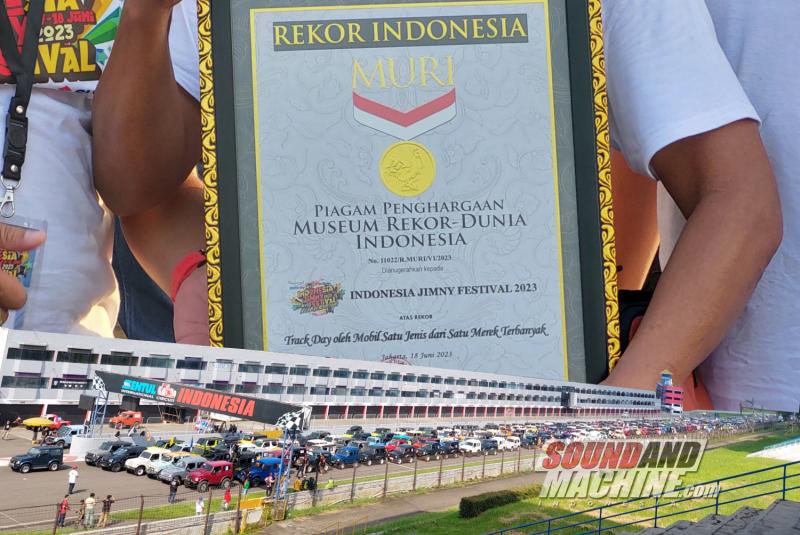Perhelatan Indonesia Jimny Festival 2023 di Sirkuit Internasional Sentul dan pencetakan rekor MURI.