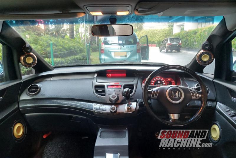 Interior mobil demo car audio Focal K2 Power M Honda Odyssey garapan BestBuddyShop Sunter.