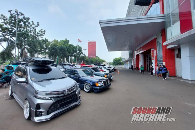 Penyelenggara Just Fitment Enthusiast lanjutkan rangkaian kontes modifikasi kolaborasi dengan Transmart Trans Auto Fest 2 di Transmart Graha Bintaro.