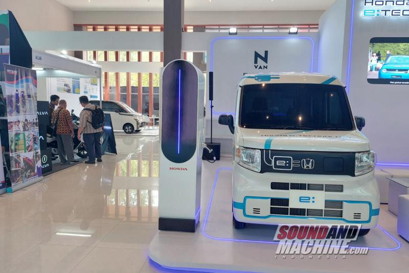 Pameran Indonesia Electric Motor Show kembali diadakan di tahun 2023, mengangkat tema riset untuk masa depan lebih baik.