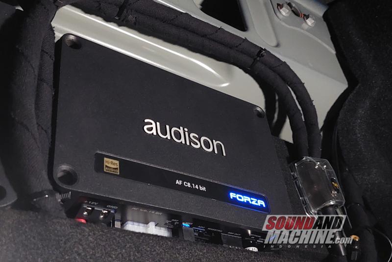 Digital Sound Processor Audison AF 8.14 di BMW 520i garapan gerai FI Audio.