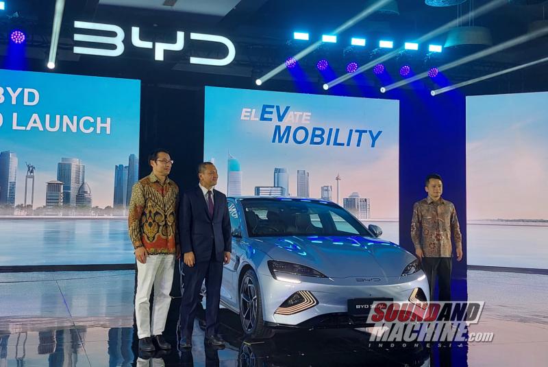 Pabrikan otomotif asal Tiongkok Build Your Dreams (BYD) resmi hadir di Indonesia.