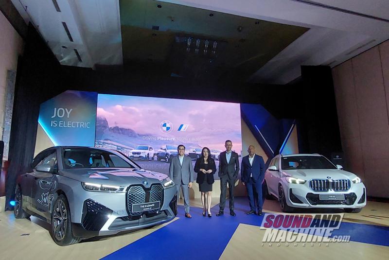 BMW luncurkan mobil listrik iX xDrive50 dan iX1, setelah sukses menguasai pasar di Indonesia dengan market share 61 persen di segmen mobil listrik premium.