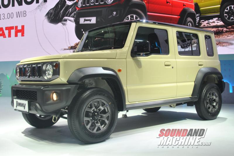 Suzuki resmi luncurkan Jimny 5-pintu di pameran Indonesia International Motor Show (IIMS) 2024.