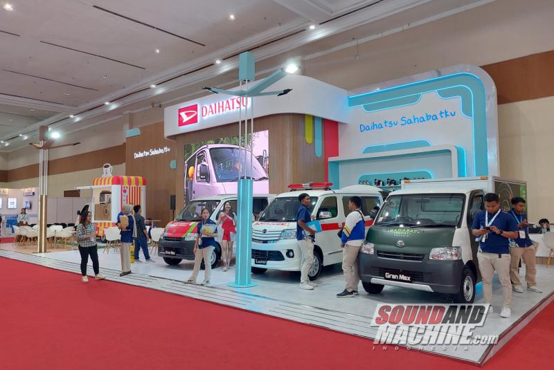 Booth Daihatsu di pameran Gaikindo Indonesia International Commercial Vehicle (GIICOMVEC) 2024.