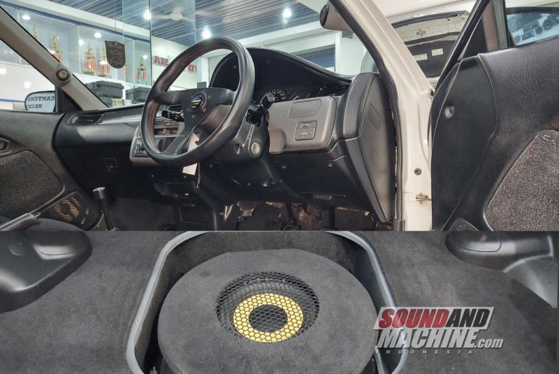 Speaker dan subwoofer Focal K2 Power generasi terbaru yang dipasang di mobil retro Honda Civic Estilo garapan gerai Cartens Autosound.