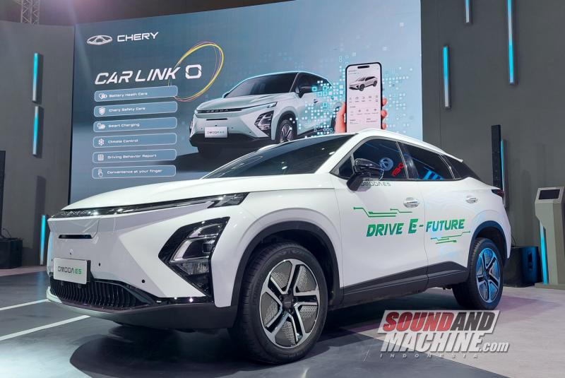 Chery Omoda E5 di pameran kendaraan listrik Periklindo Electric Vehicle Show (PEVS) 2024.