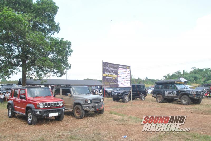 Suasana meet-up Brotherhood of 4x4 di trek off-road Pagedangan, BSD, Tangerang.