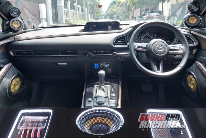 Mazda CX-30 dengan kombinasi speaker dan subwoofer Focal dari seri berbeda.