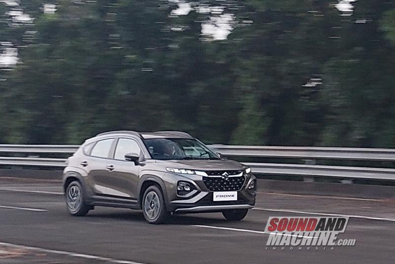 Suzuki Fronx dibuat dengan teknologi canggih tercipta rasa berkendara baru.