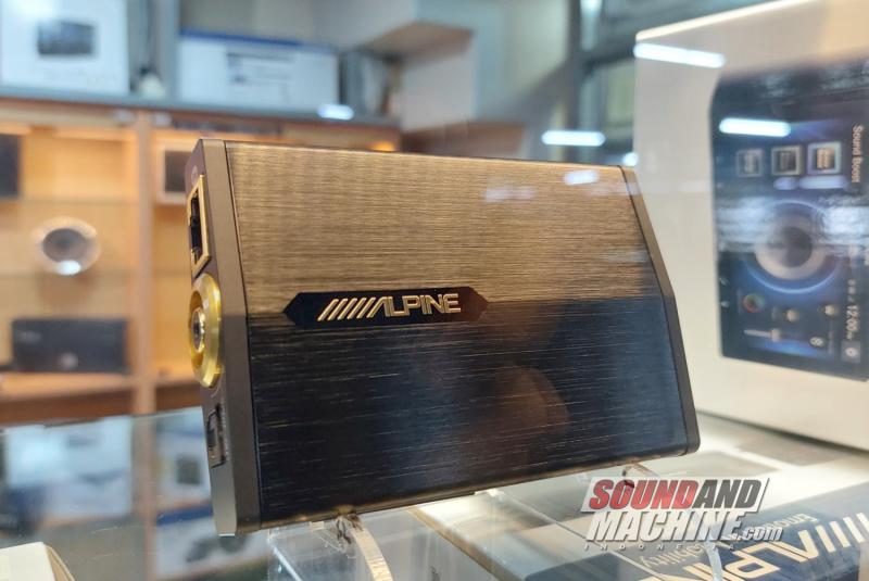  Hi-res streaming media player di gerai Cas Audio.