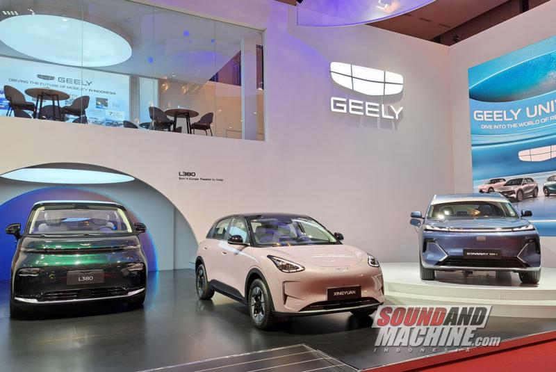 Tiga model baru Geely yang diperkenalkan di pameran Gakindo Indonesia International Auto Show (GIIAS) 2025.