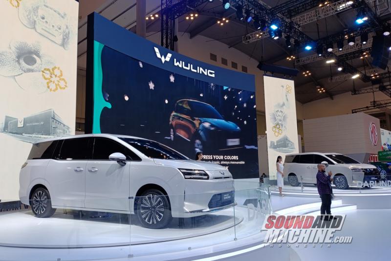 Booth Wuling Motors di pameran Gaikindo Indonesia International Auto Show (GIIAS) 2025.