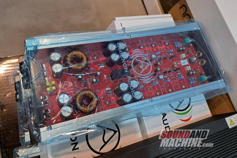 Power amplifier Omicron Audio.