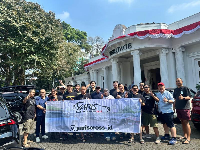 Komunitas Yaris Cross ID adakan touring perdana ke Bandung.