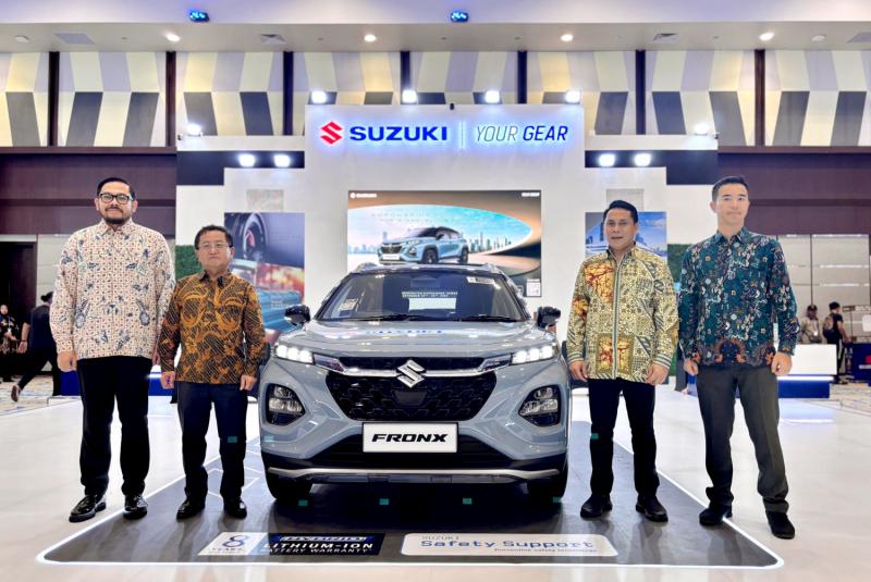 Suzuki hadirkan SUV unggulan di pameran Gaikindo Indonesia International Auto Show (GIIAS) Semarang 2025. (sumber: Suzuki)