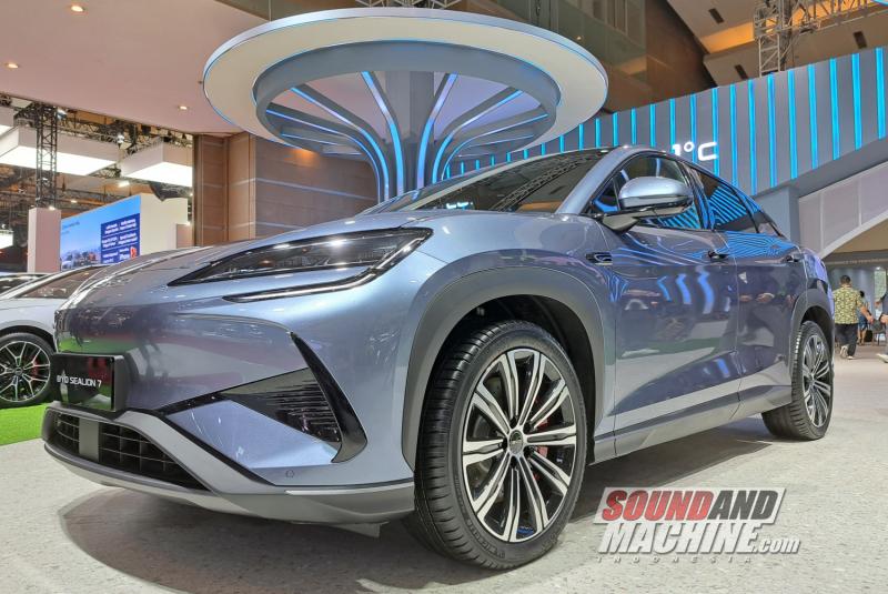 BYD meluncurkan product update Sealion 7 di Indonesia International Motor Show (IIMS) 2026.