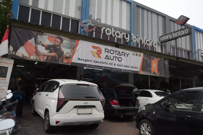 Gerai Rotary Auto siap melayani perbaikan kaki-kaki sebelum mudik. (sumber: Rotary Auto)