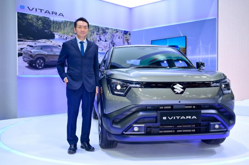 Suzuki e Vitara diluncurkan di Thailand dalam pameran Bangkok International Motor Show (BIMS) 2026, dengan penggerak all-wheel drive. (sumber: Suzuki)