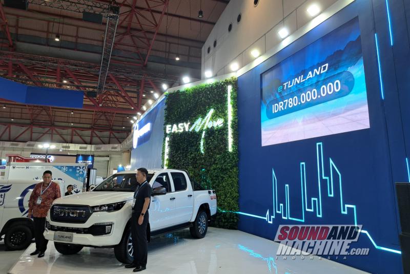 Foton luncurkan double cabin eTunland di pameran Gaikindo Indonesia International Commercial Vehicle Expo (GIICOMVEC) 2026.