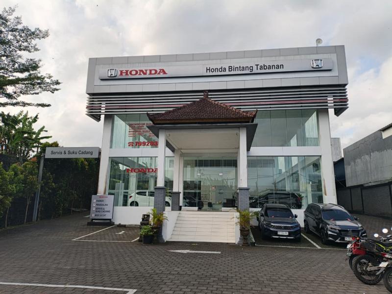 Honda perkuat ekosistem layanan purnajual diluar pulau Jawa dengan meresmikan fasilitas body repair di Bali dan showroom mobil bekas bersertifikasi di Kalimantan. (sumber: Honda)
