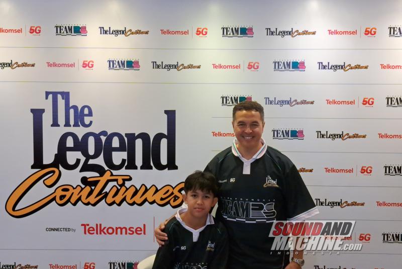 Pereli Rifat Sungkar (kanan) melanjutkan program regenerasi keluarganya di ajang motorsport, dengan menyertakan putranya El Mayka (kiri) kembali menjadi navigator.