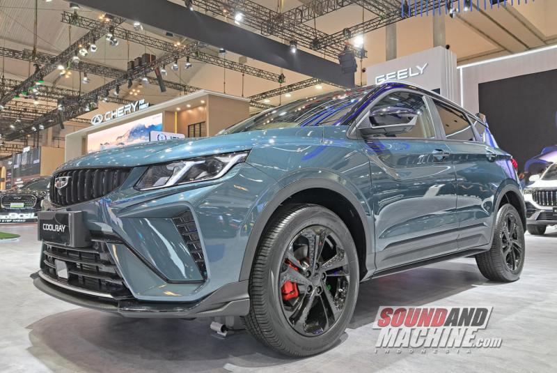 Kendaraan bermesin bensin Geely Coolray yang diluncurkan di pameran Gaikindo Indonesia International Auto Show (GIIAS) 2026.