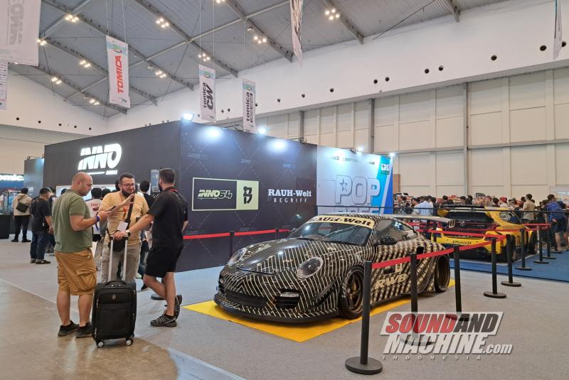 Pameran miniatur Indonesia DIecast Expo XIII yang semakin dekat dengan dunia mobil sungguhan.